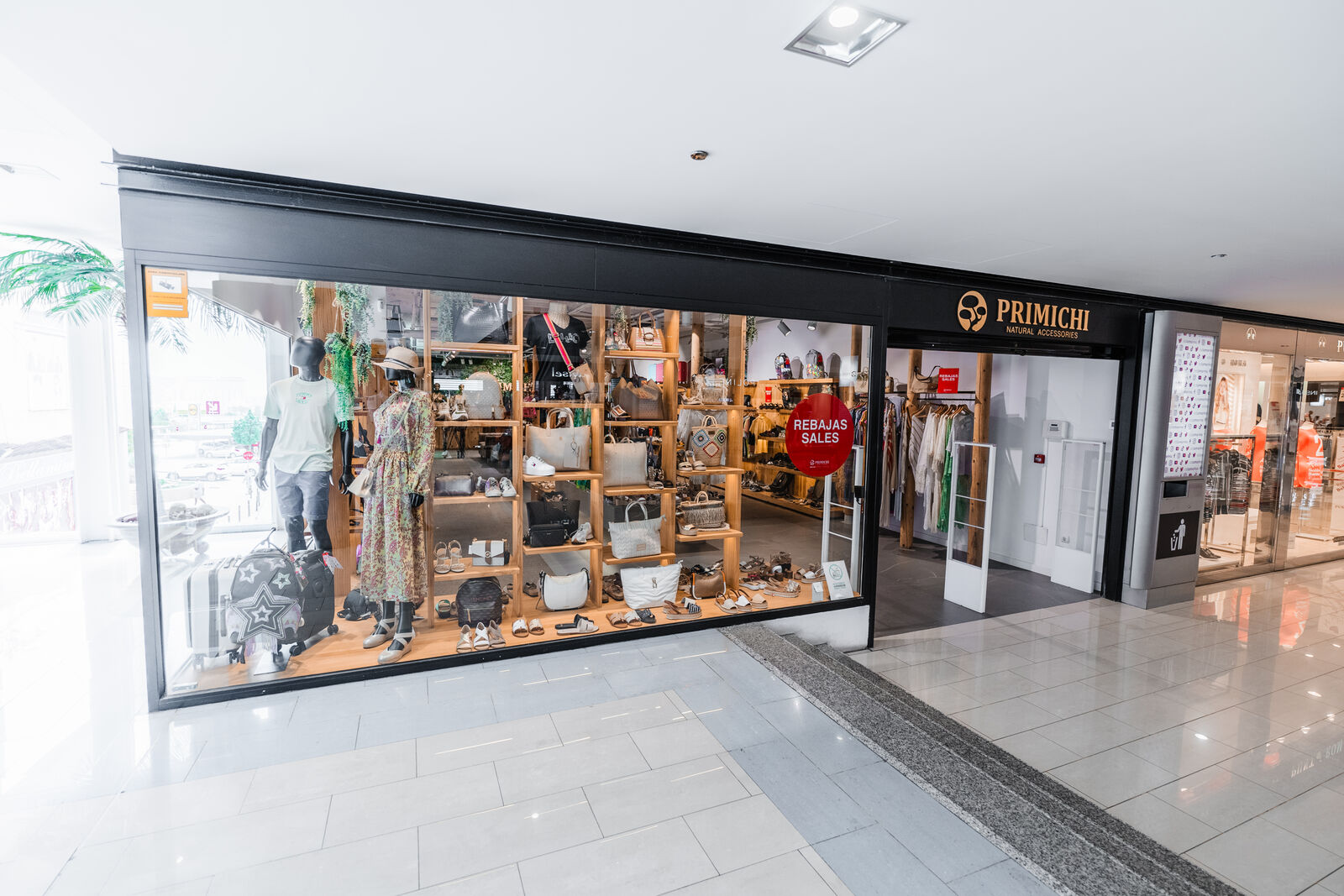 Primichi store front